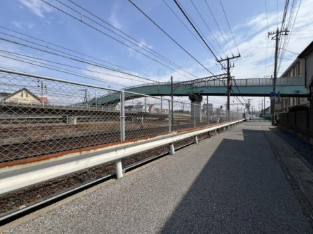 ��t����t�s�Ԍ���斋����3���� 1105-5�̒��È�ˌ��Ă̑O�ʓ��H�܂ތ��n�ʐ^