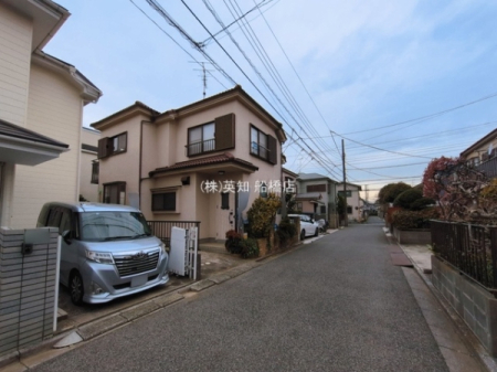 ��t���D���s�c����1���ڂ̒��È�ˌ��Ă̑O�ʓ��H�܂ތ��n�ʐ^