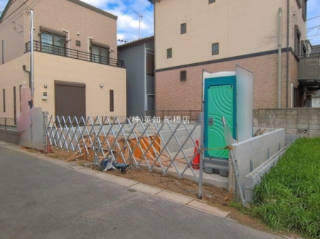 ��t���D���s�l��1���ڂ̐V�z��ˌ��Ă̂��̑����n