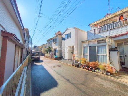 ��t���D���s����8���ڂ̒��È�ˌ��Ă̑O�ʓ��H�܂ތ��n�ʐ^