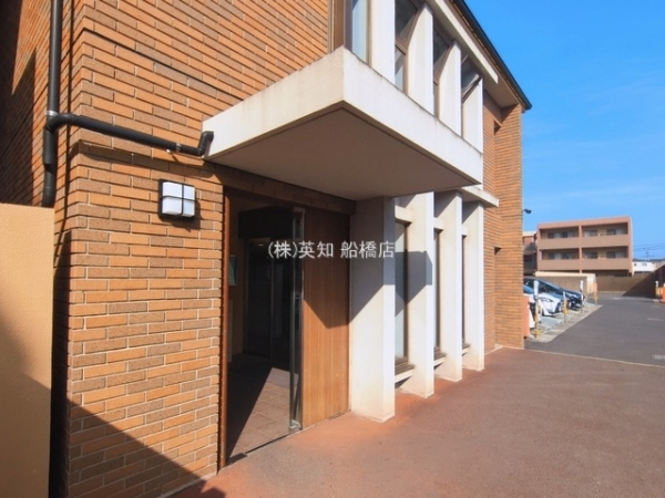 ��t�����P�J�s�������3���ڂ̒��Ã}���V�����̃G���g�����X