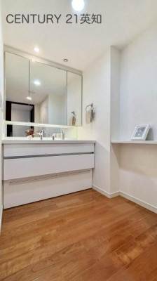 ��t����t�s������o��4���ڂ̒��Ã}���V�����̐��ʑ�E���ʏ�