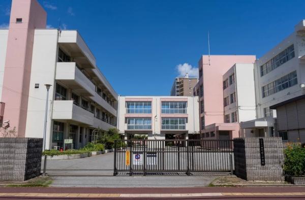 ��t����t�s������o��4���ڂ̒��Ã}���V�����̎��ӊ�