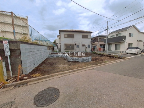 ��t���D���s������3���ڂ̐V�z��ˌ��Ă̌��n�O�ώʐ^