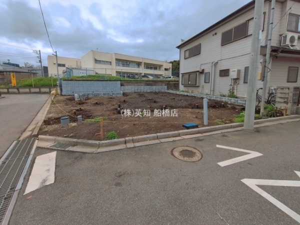 ��t���D���s������3���ڂ̐V�z��ˌ��Ă̂��̑����n