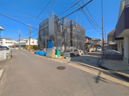 ��t���D���s�x�͑�1���ڂ̐V�z��ˌ��Ă̑O�ʓ��H�܂ތ��n�ʐ^