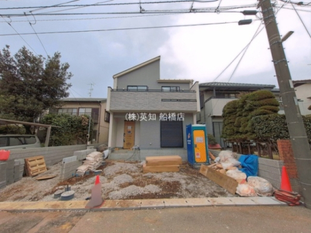 ��t���D���s�K�u���6���ڂ̐V�z��ˌ��Ă̂��̑����n