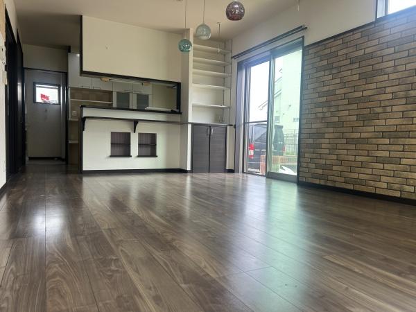 ��t�����s���P�J�̒��È�ˌ��Ẵ��r���O