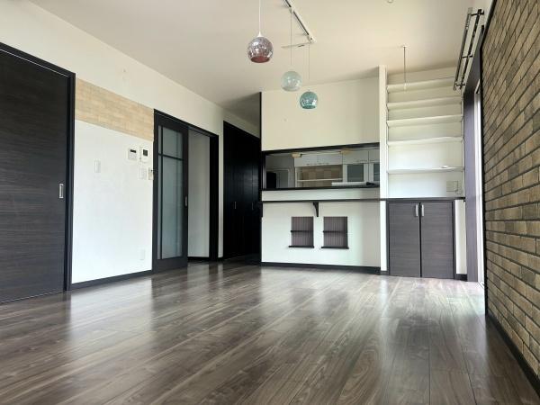 ��t�����s���P�J�̒��È�ˌ��Ẵ��r���O