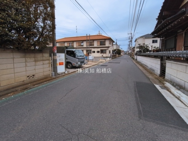 ��t�����P�J�s�쏉�x2���ڂ̐V�z��ˌ��Ă̑O�ʓ��H�܂ތ��n�ʐ^