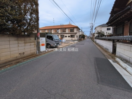 ��t�����P�J�s�쏉�x2���ڂ̐V�z��ˌ��Ă̑O�ʓ��H�܂ތ��n�ʐ^