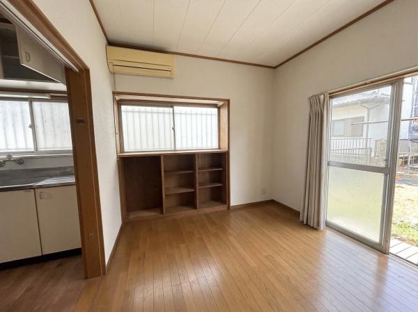 ��t���l�X���s���P�u3���ڂ̒��È�ˌ��Ẵ��r���O