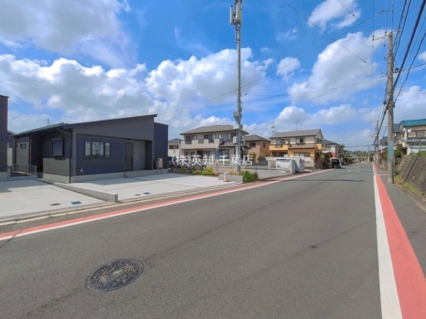 ��t����t�s�����搶�����̐V�z��ˌ��Ă̑O�ʓ��H�܂ތ��n�ʐ^