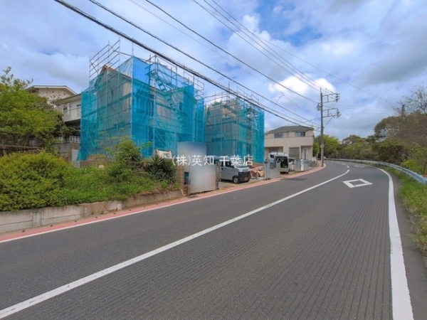 ��t����t�s�Ԍ����{��ؑ�4���ڂ̐V�z��ˌ��Ă̑O�ʓ��H�܂ތ��n�ʐ^