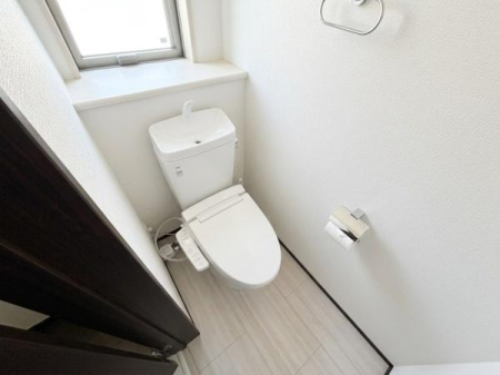 ��t����t�s��t����䓌3���� 24-5�̒��È�ˌ��Ẵg�C��