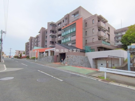 ��t����t�s������L�̐X���̒��Ã}���V�����̌��n�O�ώʐ^